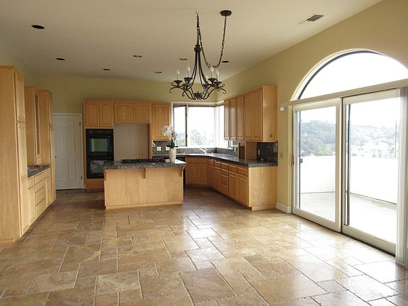 2nd image of 110 Sherwood Dr