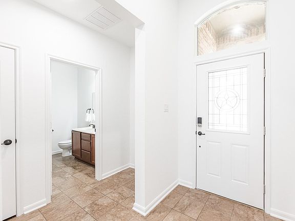 5th image of 26306 Julia Manor Dr
