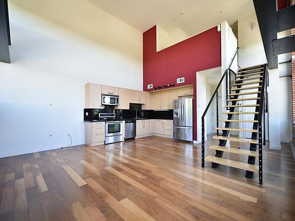 2nd image of 88 Bush St Unit 2133