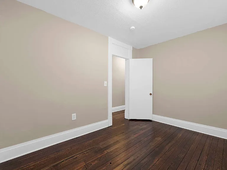 113-115 W Park Ave #113 — Photo 23