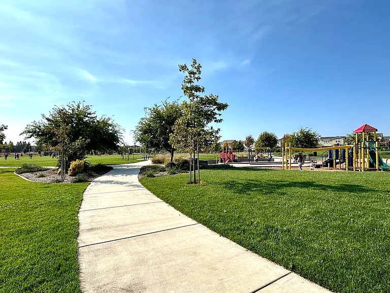 Walker Way — Photo 22