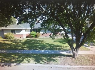 1745 E Cambridge Ave, Fresno, CA 93703