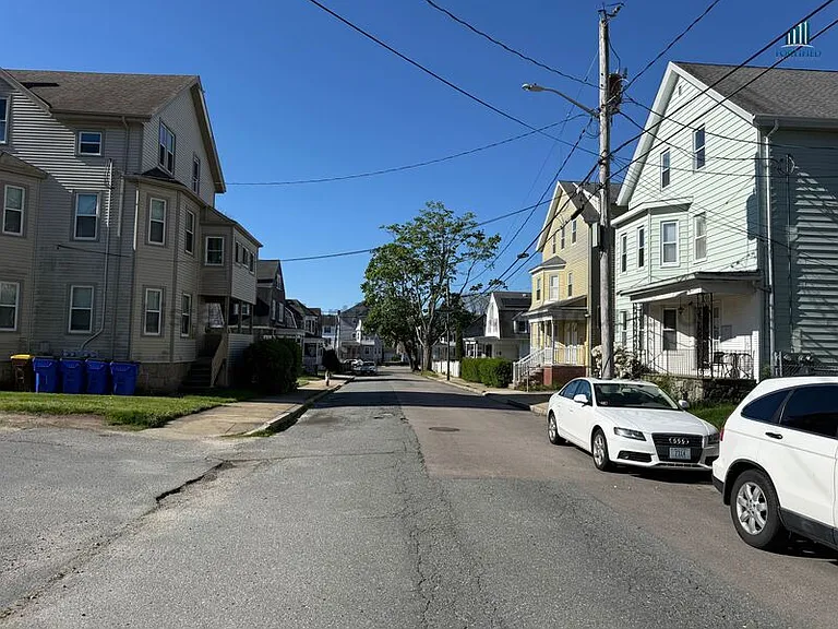 76 Stetson St #3R — Photo 13