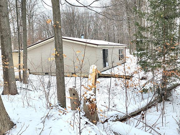 5th image of 18261 Royena Dr