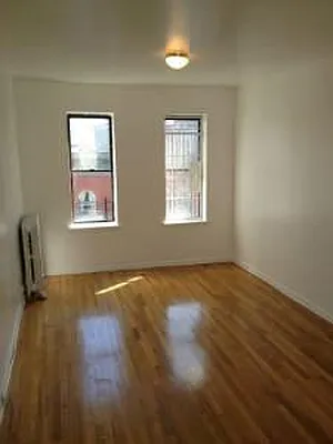 Rented by Justin Kim, LREB | media 2