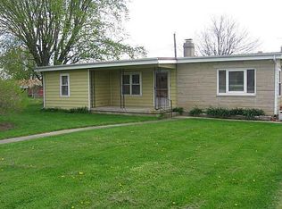 531 E Cameron Dr, Rushville, IN 46173