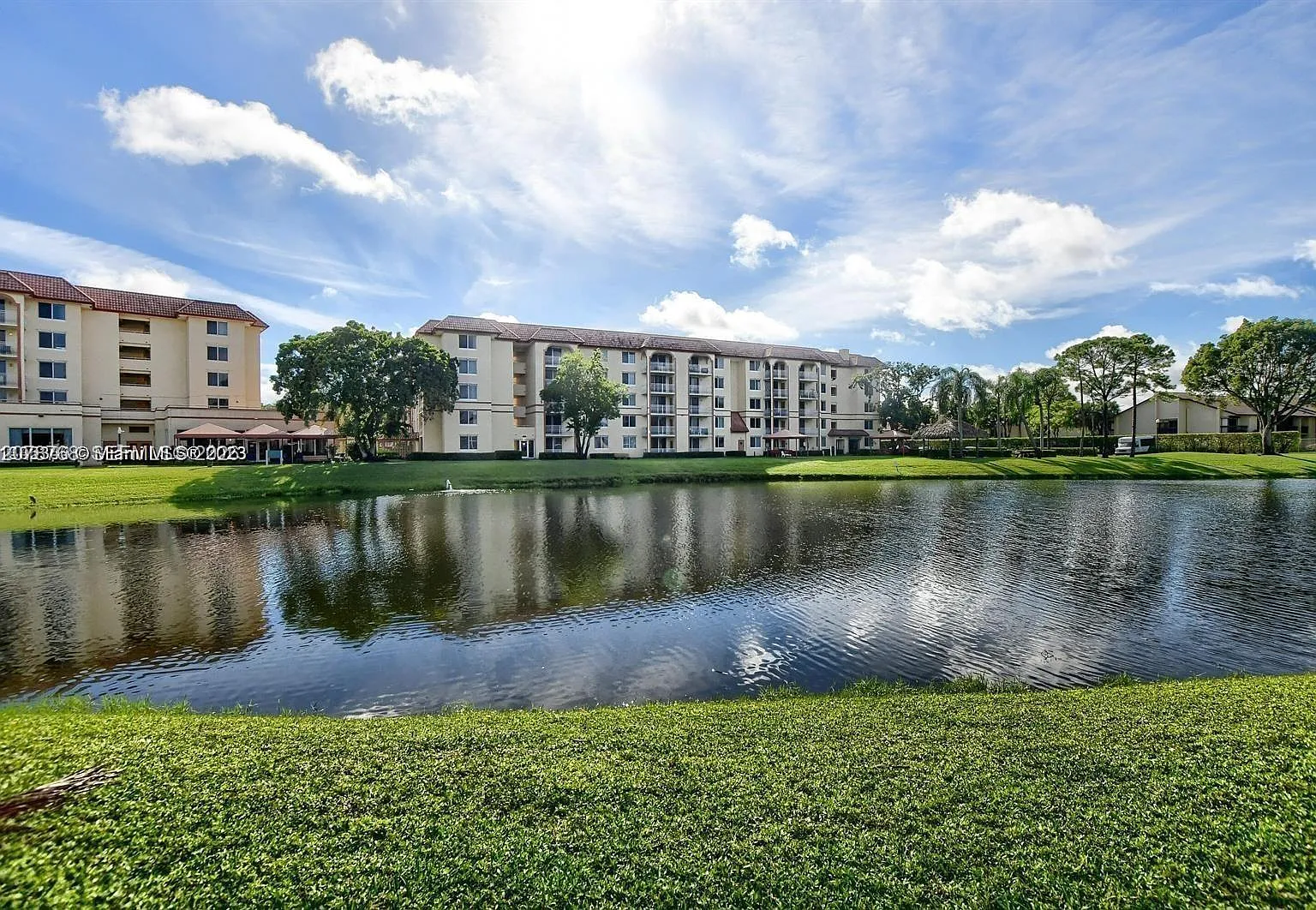 Villas At Meadow Lakes Co — Photo 1