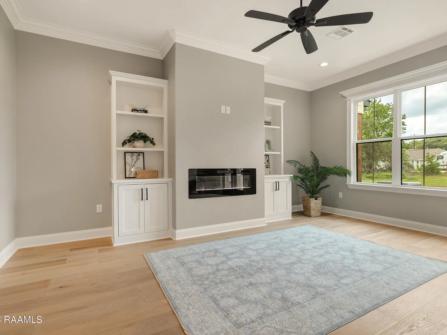 3 bed, 2.5 bath, 1814 sqft, $1,800 — Photo 3