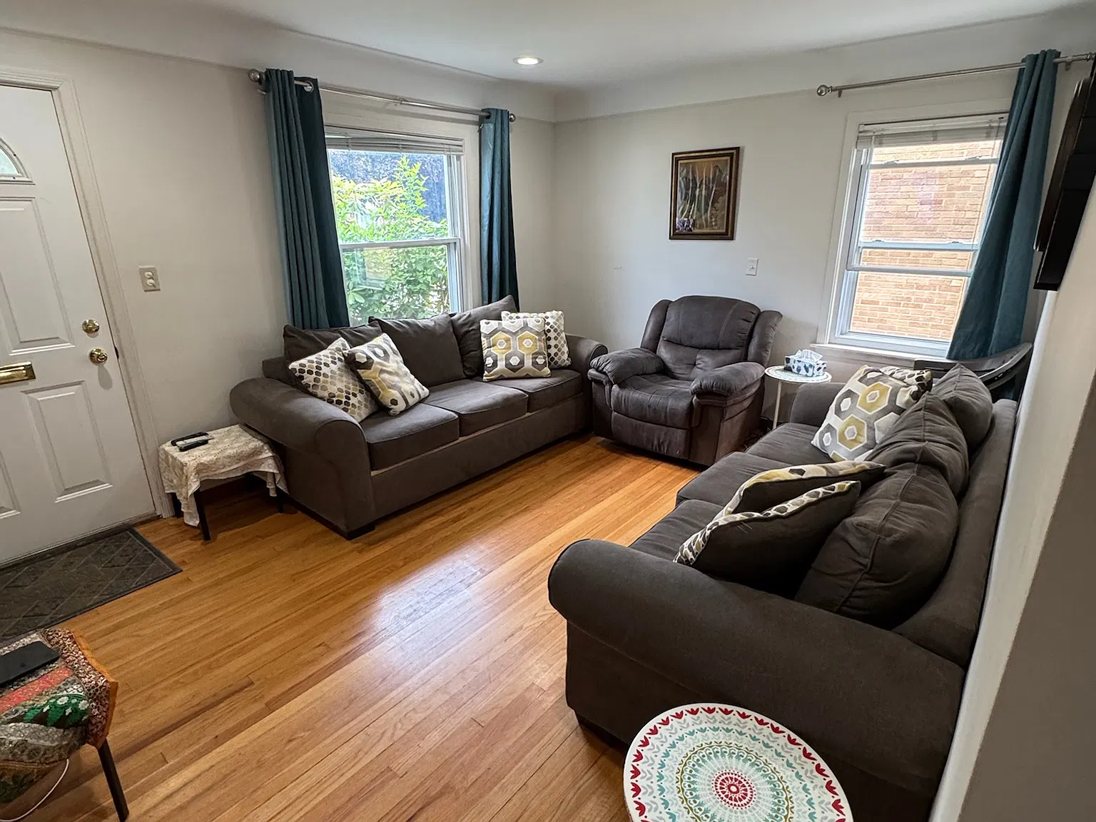 3 bed, 1216 sqft, $1,900 — Photo 3