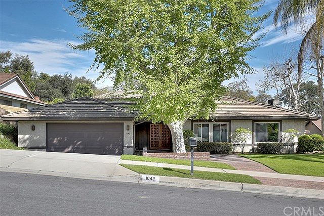 1st image of 1042 Don Pablo Dr