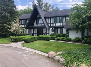 1569 Pleasant Ct, Birmingham, MI 48009