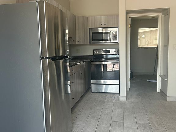 3rd image of 2150 W Missouri Ave APT 119