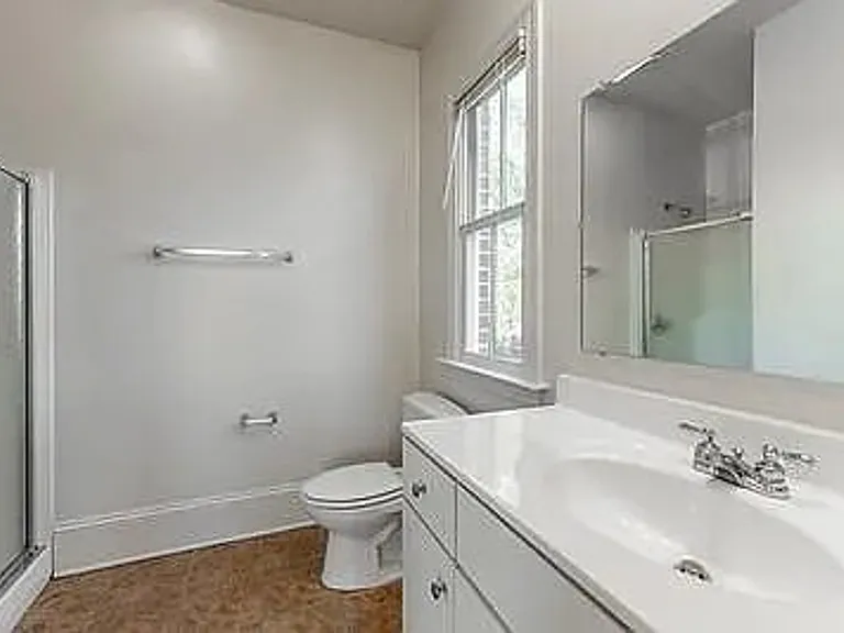 1422 W Cary St — Photo 10