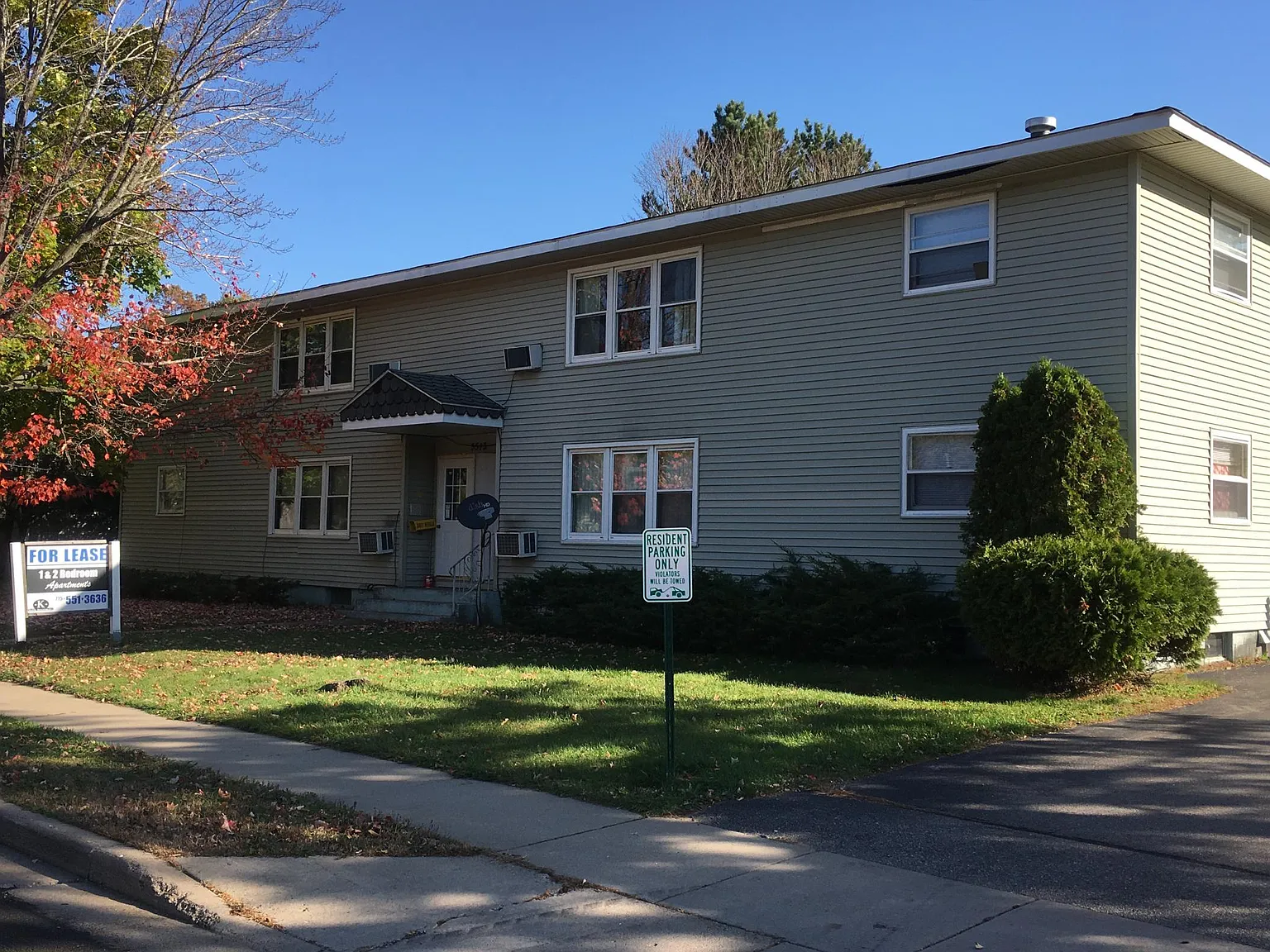 2 bed, 900 sqft, $975 — Photo 1