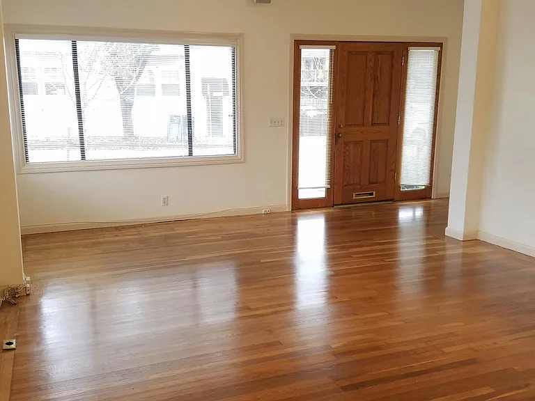 823 D St — Photo 9