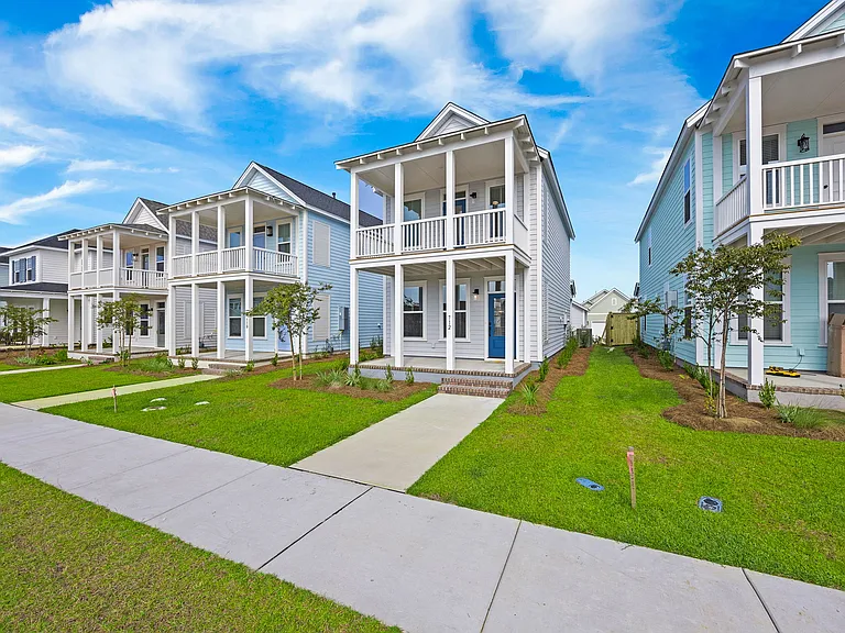 712 Rumbling Leaf Ln — Photo 3