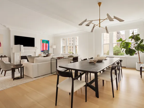 875 Park Avenue image 2 of 12