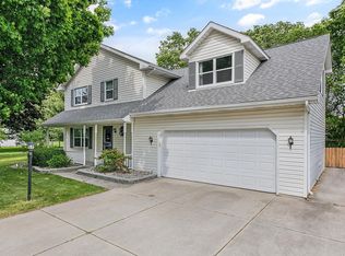 50744 Park Ln, Granger, IN