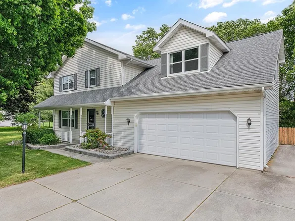 50744 Park Ln, Granger, IN 46530