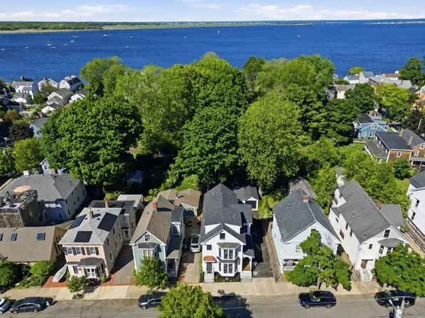 71 Purchase St, Newburyport, MA 01950