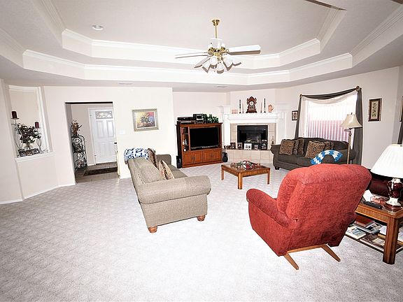 4th image of 14 Capistrano Ct