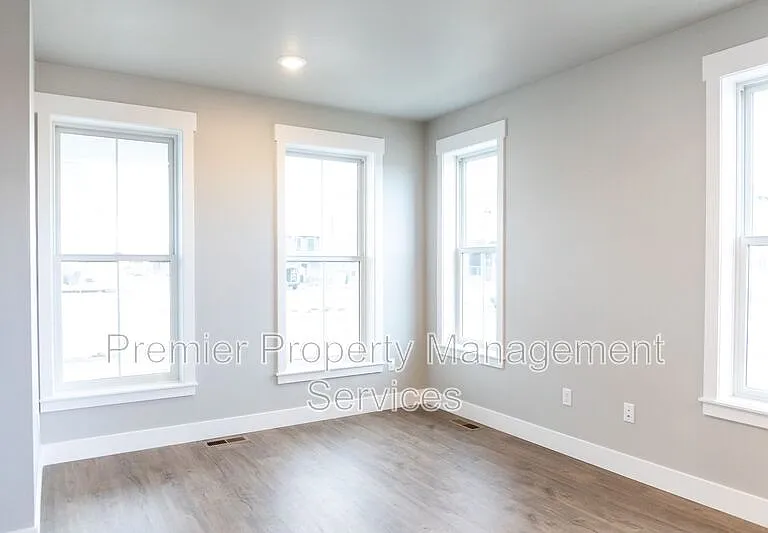 6011 Elysian Rd #101 — Photo 9