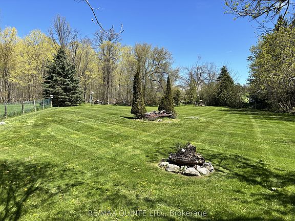 5th image of 4852 Stirling Marmora Rd