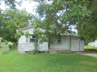 313 S Maple St, Commerce, OK 74339