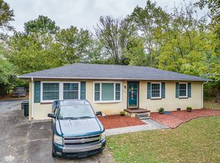 22 Lindale Ln, Oak Ridge, TN 37830
