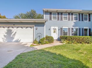 219 Country Club Rd, Holland, MI 49423