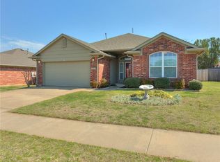 10716 NW 32nd St, Yukon, OK 73099