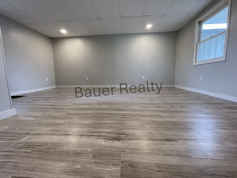 844 Lake Dr — Photo 6