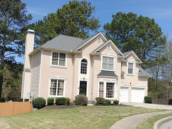 3rd image of 1420 Bridle Path Dr