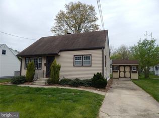 35 Shackamaxon Dr, Hamilton, NJ 08690