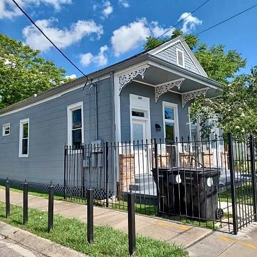 2037 Jena St, New Orleans, LA 70115 Zillow