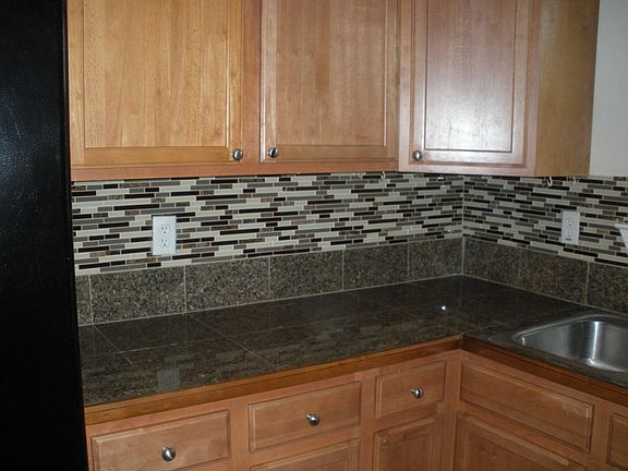 4th image of 6955 Bellaire Dr