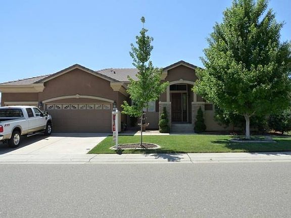 2nd image of 421 Listowe Dr
