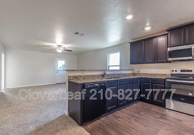 15266 Snug Harbor Way — Photo 9
