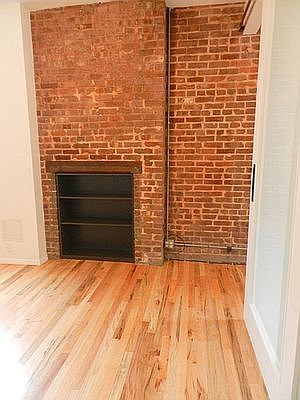 2nd image of 52 Mac Dougal St #4B
