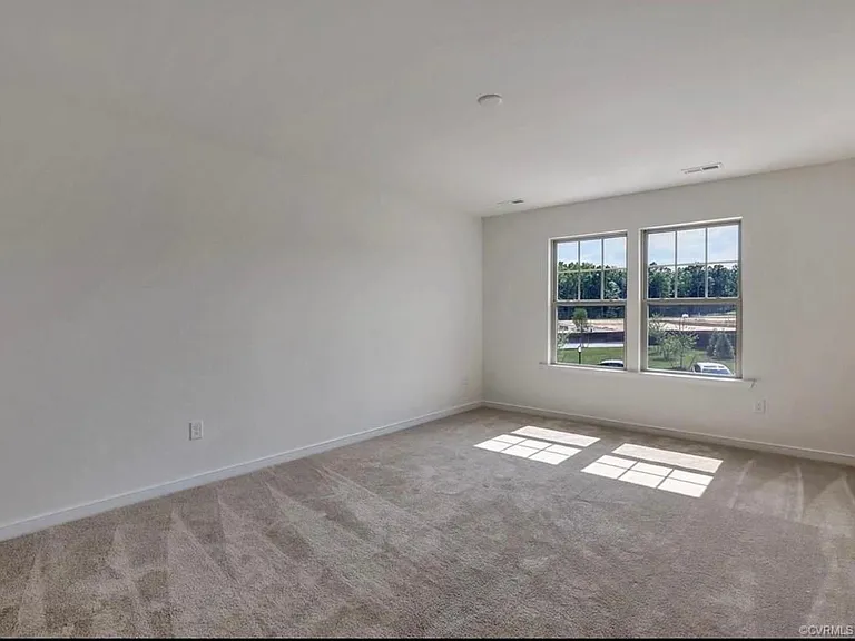 3047 Farmstead Mill Dr — Photo 16