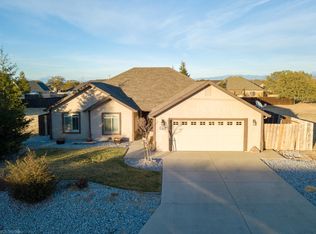 22036 Zapatero Ln, Cottonwood, CA