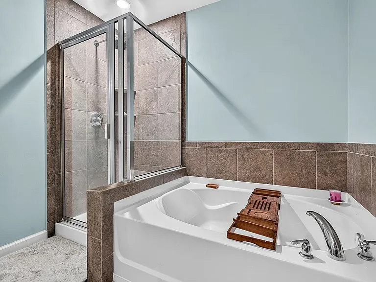 2657 Doubletree Ct — Photo 23
