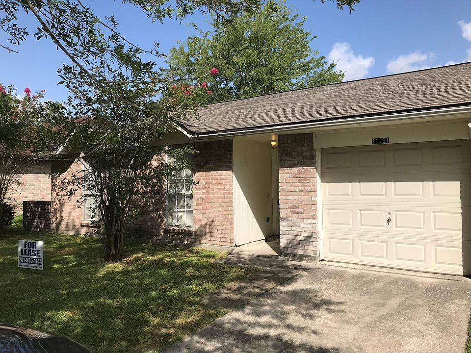 Charming home on great street!