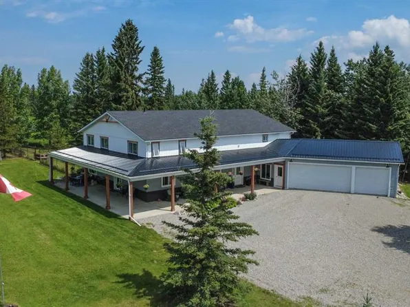 1101 6th St SW, Sundre, AB T0M 1X0