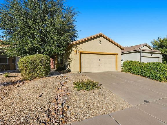 2nd image of 907 E Catkins Pl