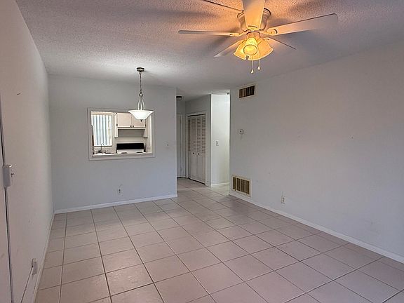 2nd image of 1113 Lake Terrace #105