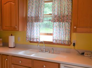 114 Woodland Dr, Peckville, PA 18452