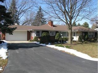 535 Meyer Ct, Aurora, IL 60506