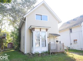 328 N Saginaw St, Owosso, MI 48867