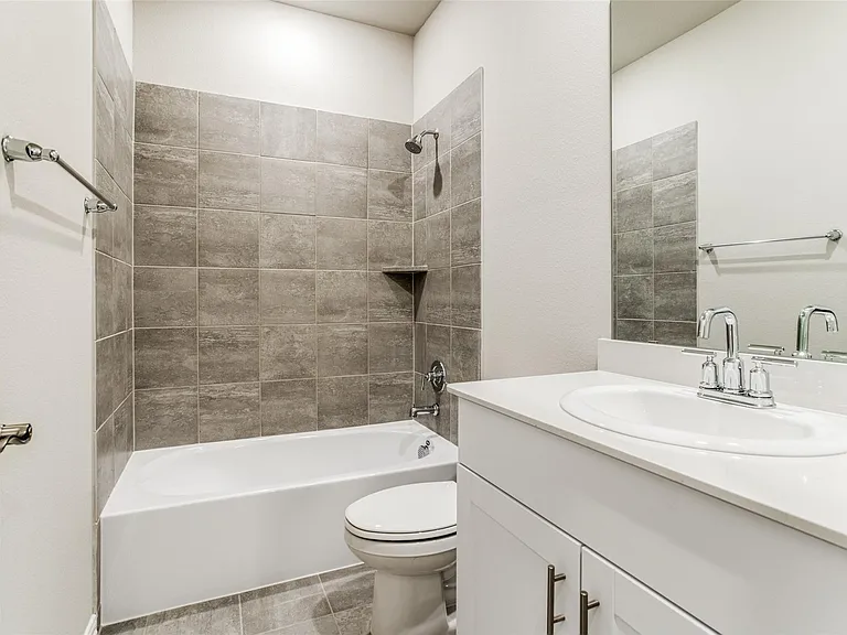 612 McKenna Dr — Photo 23